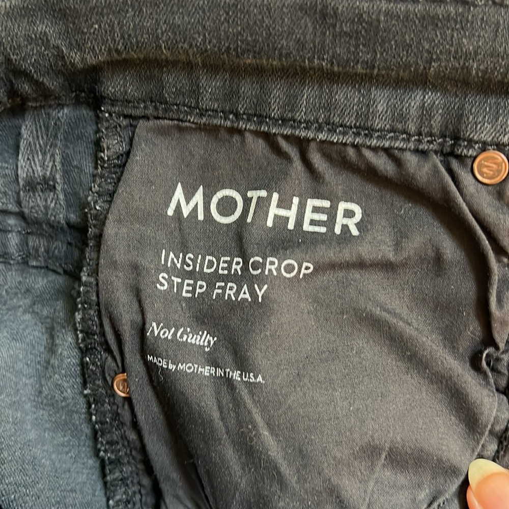 Mother denim crop step fray – not guilty - Picture 3 of 6